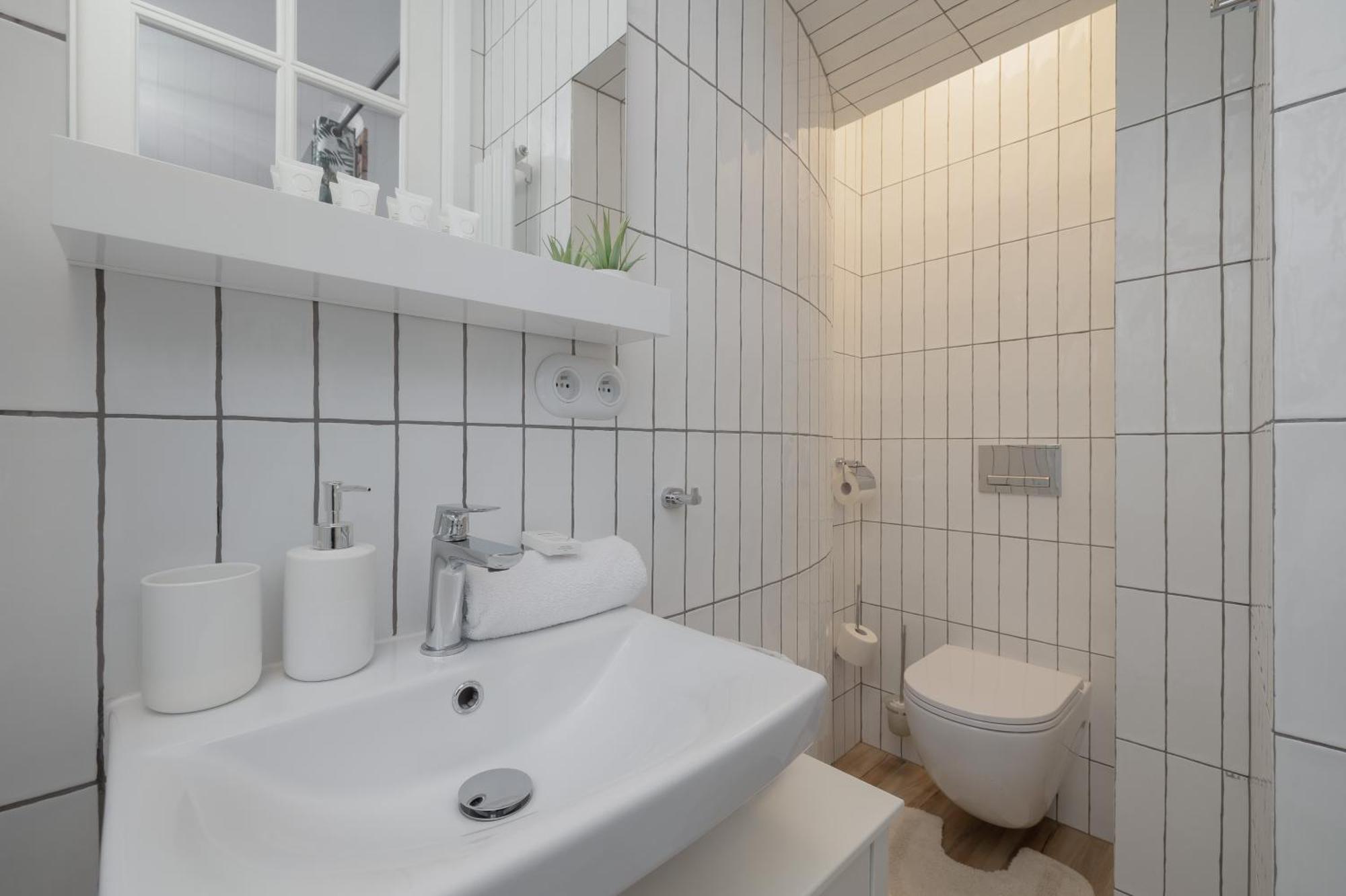 Beautiful & Stylish Apartaments Dietla With Air Conditioning By Noclegi Renters Krakow Exterior photo